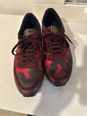 Valentino Men’s Burgundy and Red Camouflage Low-Top Sneakers